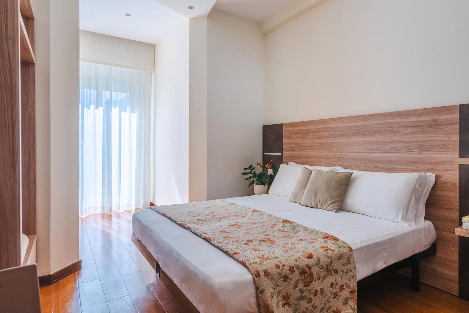 Hotel Rondinella E Viola リミニ エクステリア 写真